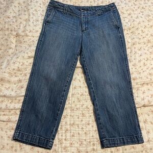 GAP Women's blue Jean capris